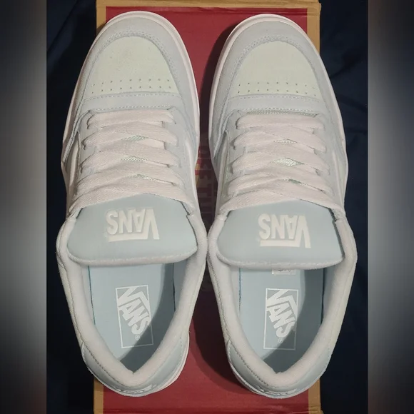 Vans Hylane "Mist Blue" New In Box! Mens 10.5/Womens 12 - Picture 9 of 13